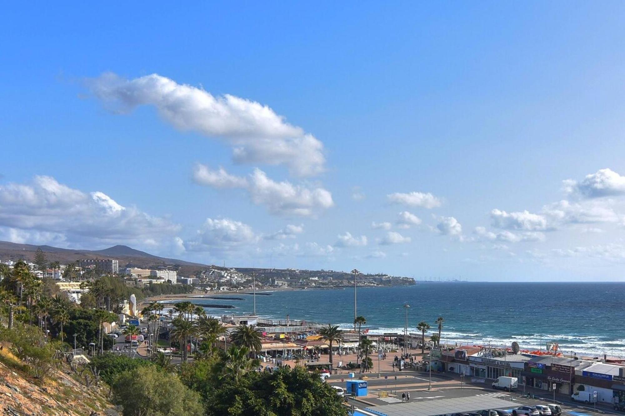 2 Bedroom Close To The In Maspalomas Apartment